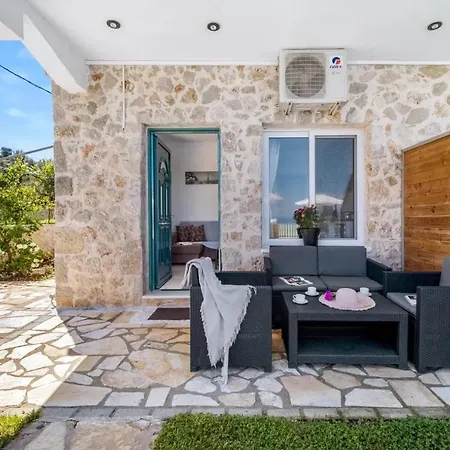 Apartament Gkountis Tsoukaládhes