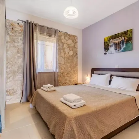 Gkountis * Tsoukaládhes